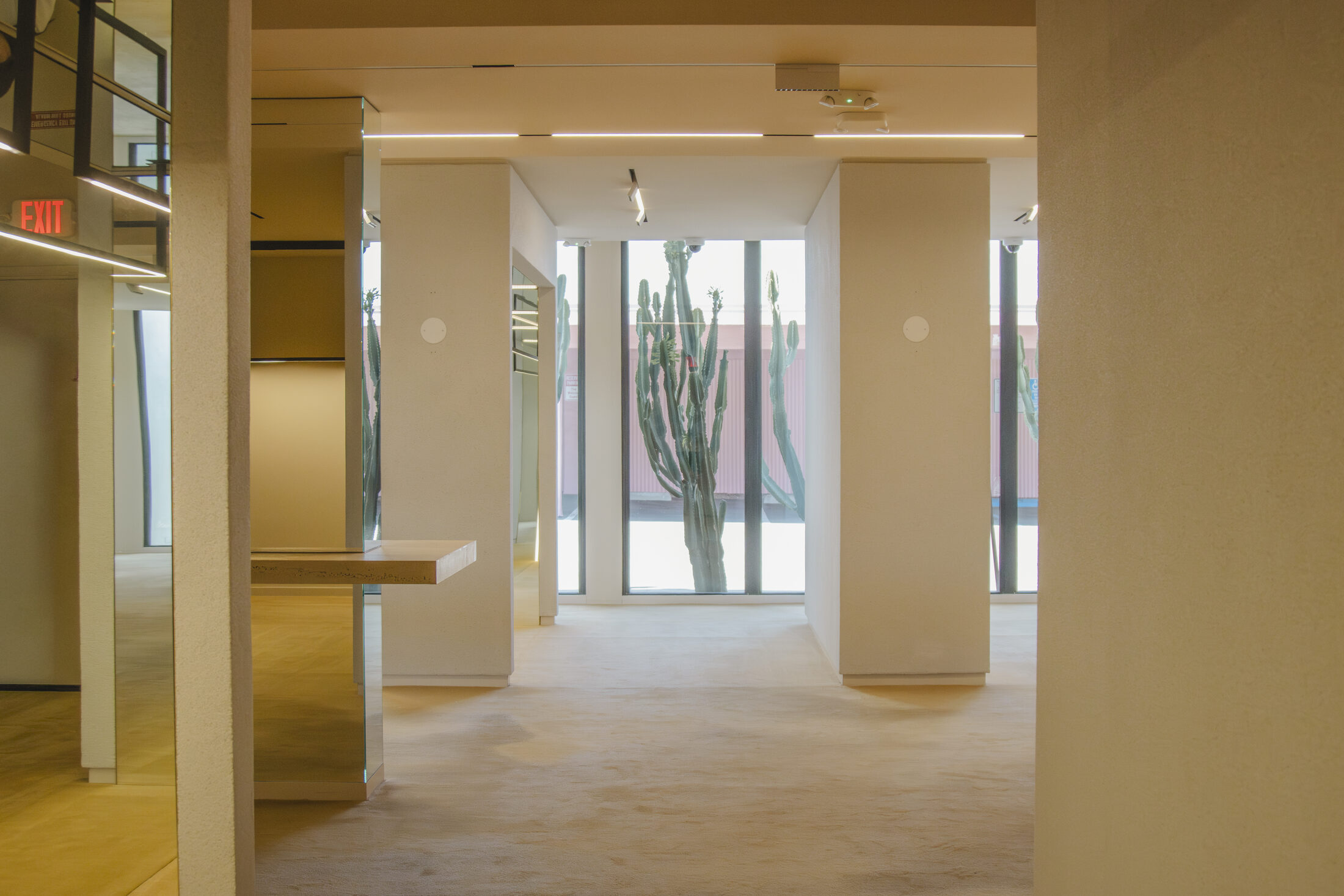 Open House at 850 N Palm Canyon